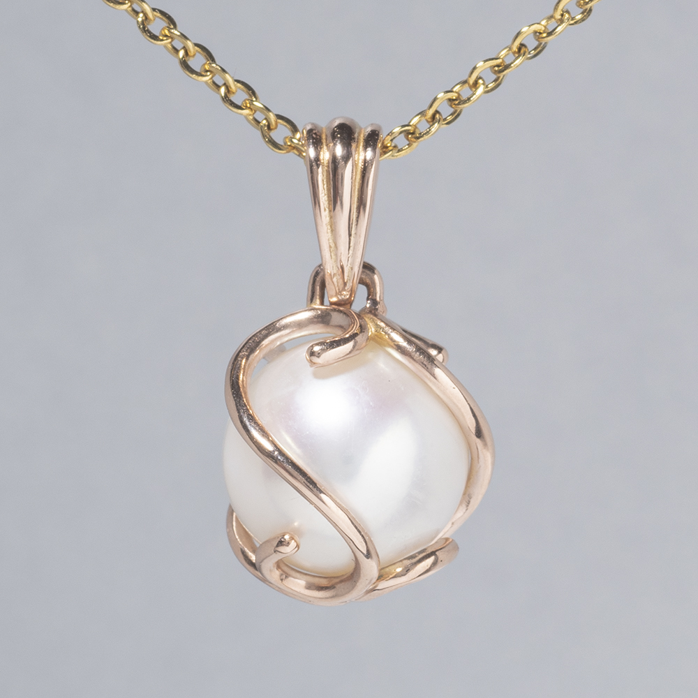 Pearl Certified Natural, Oval Cut · Astrological Gem